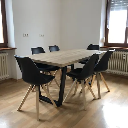 Gemütliche Monteurwohnungen - übergangswohnungen In - Sad110 Apartment *
